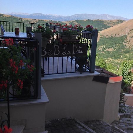 B&B La Dote Santo Stefano Di Sessanio Exterior foto