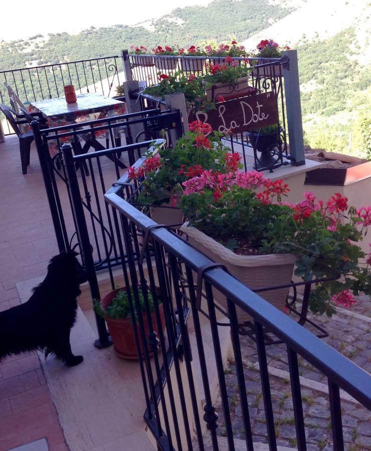 B&B La Dote Santo Stefano Di Sessanio Exterior foto